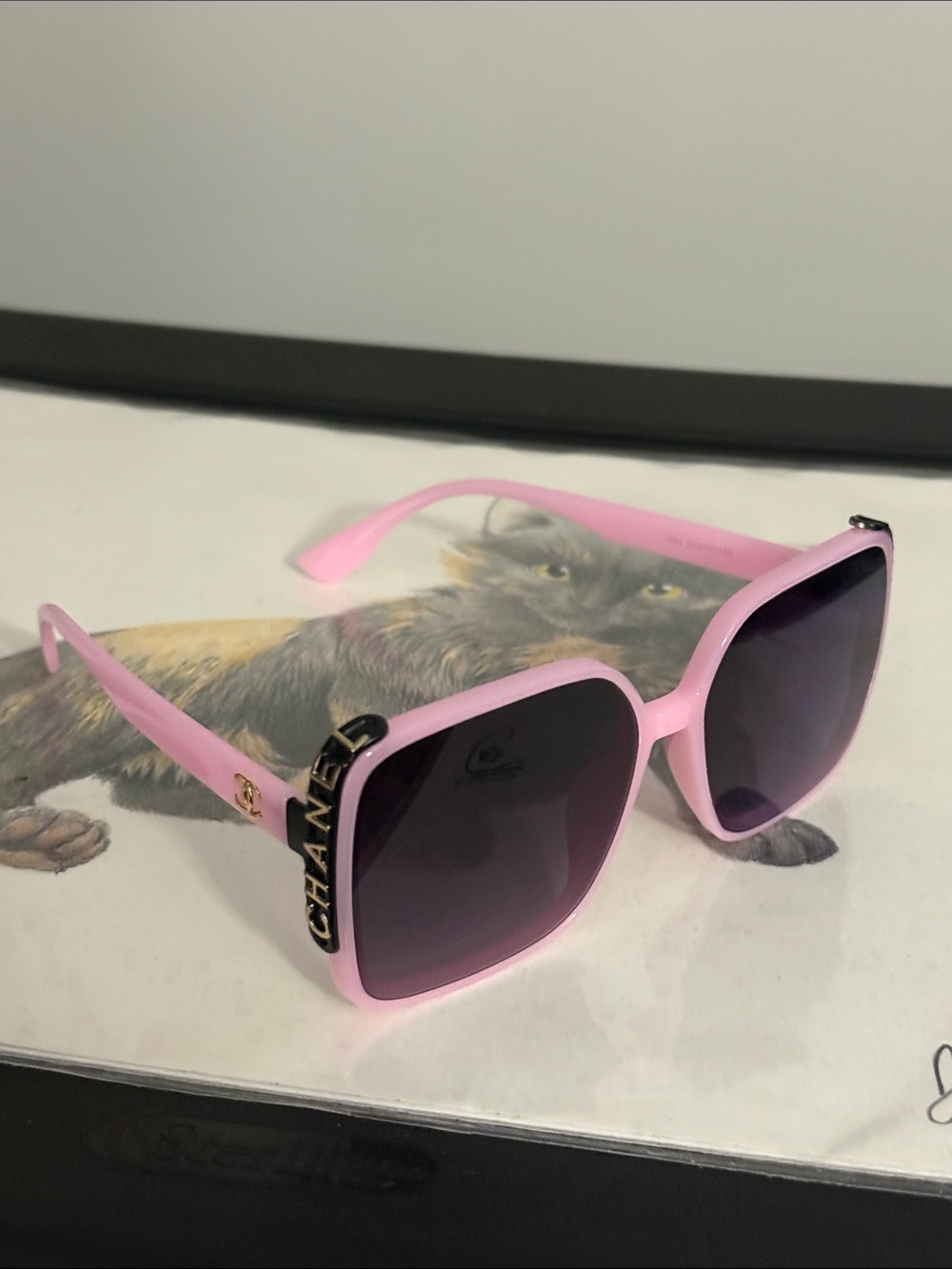 Handmade, Boutique Made - Luxe Pink Sunglasses - Picture 3 of 4